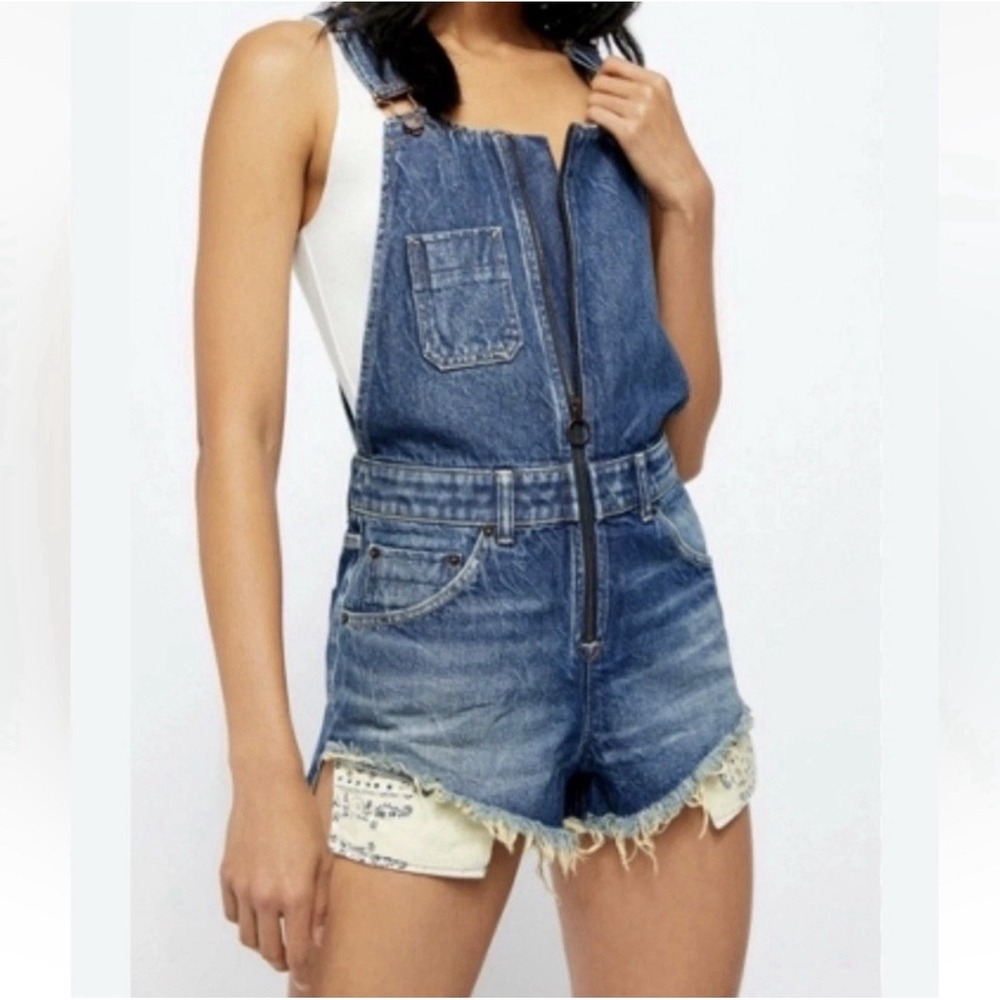 Free People Sz 12 Sun-kissed Denim Overalls Shorts Raw Hem Zipper Size 12
